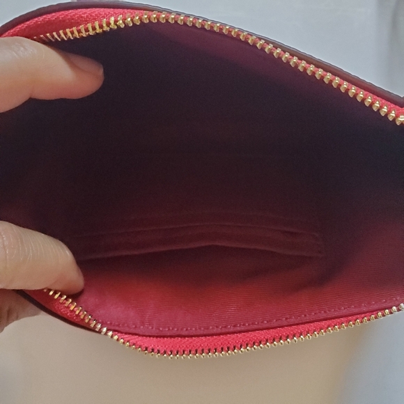 NWT Pink Coach Large Corner Zip Wristlet - Picture 3 of 4